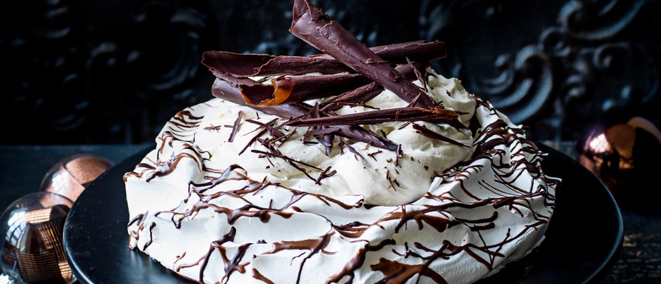 ["[\"Baileys Pavlova | Recipes | ["[\"The thirsty kitchen\"]"]\"]"]
