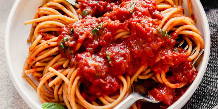 ["[\"Red Wine Tomato Pasta Sauce  |  Recipes  |  ["[\"The thirsty kitchen\"]"]\"]"]